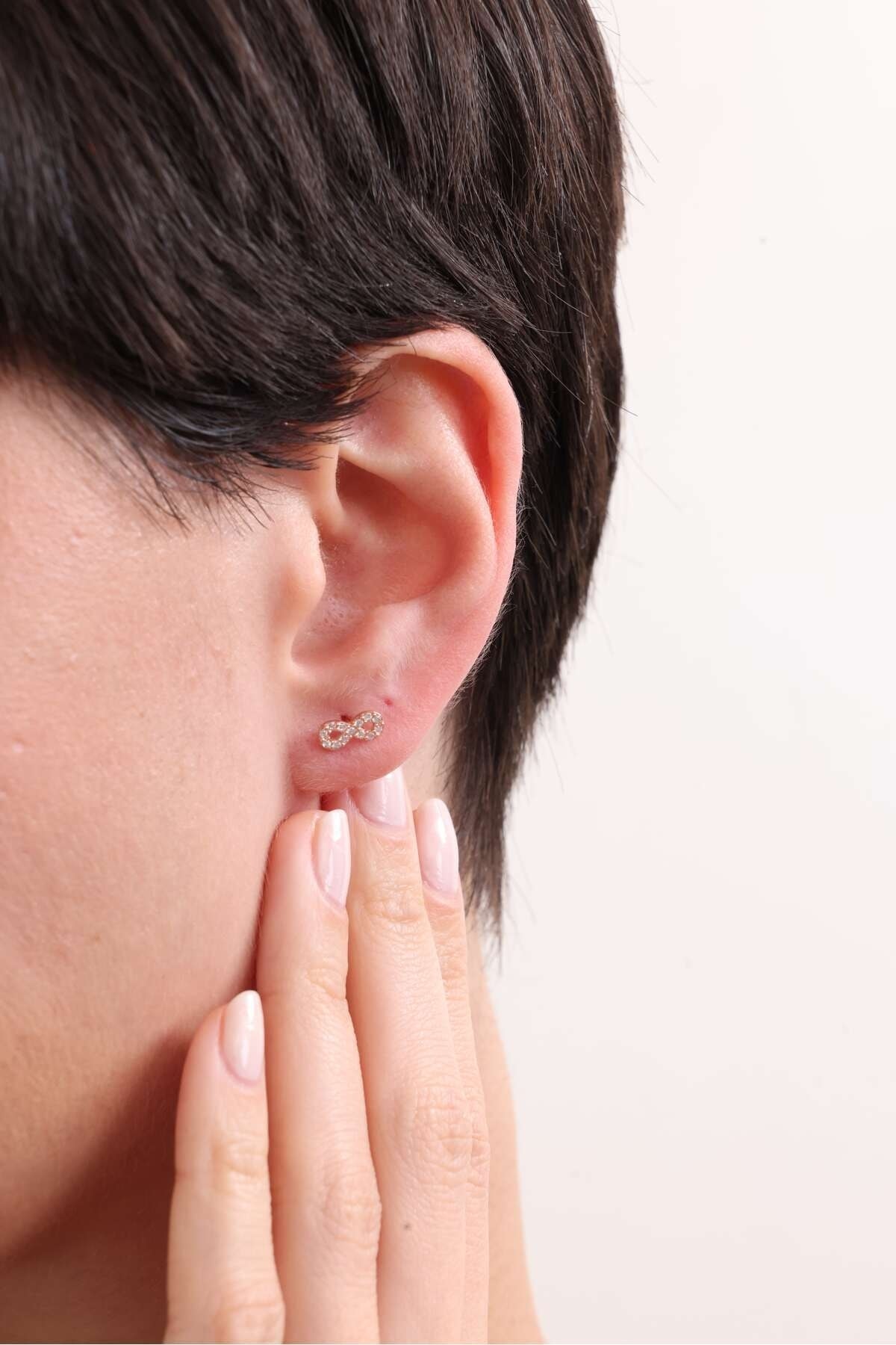 Gümüş Minik Sonsuzluk Küpe