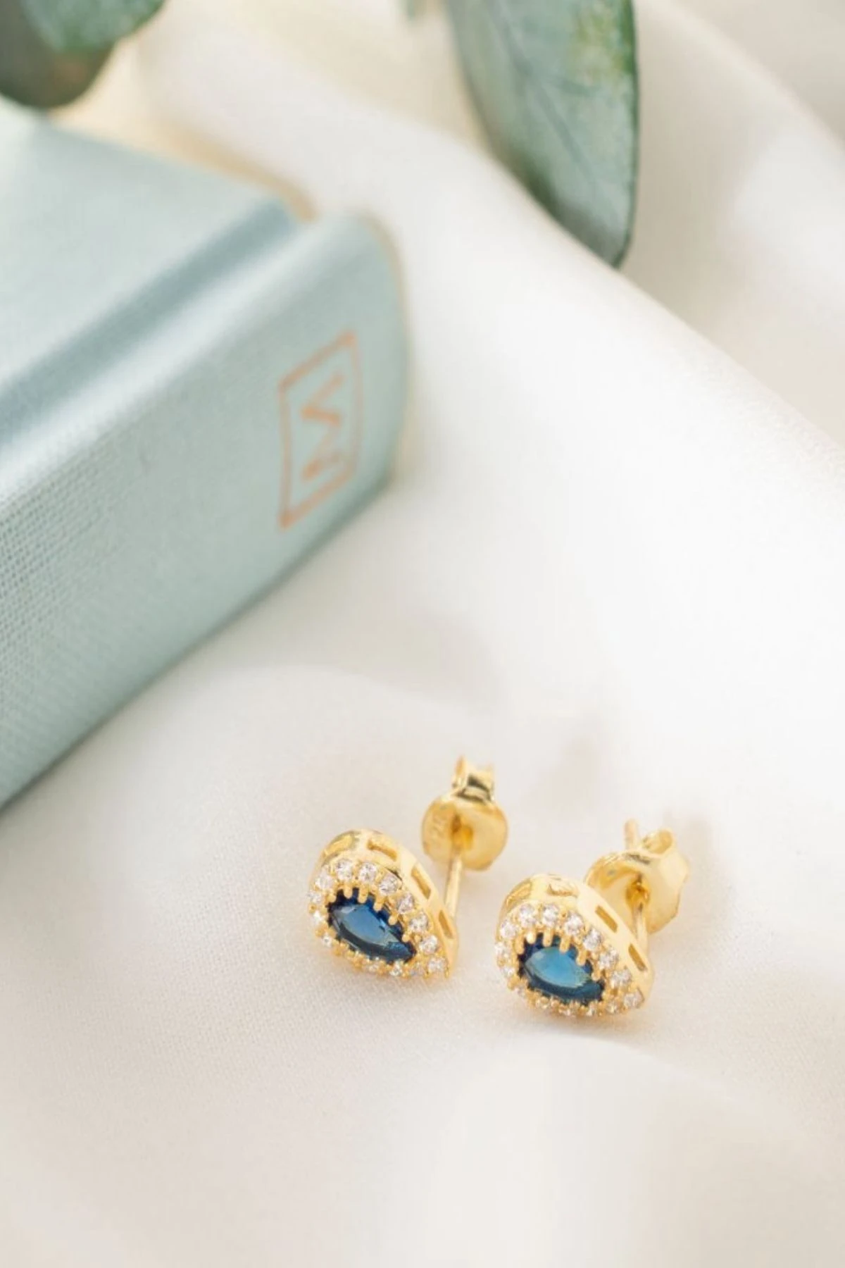 Gümüş Eylül Ayı Doğum Taşı ( Sapphire ) Damla Küpe