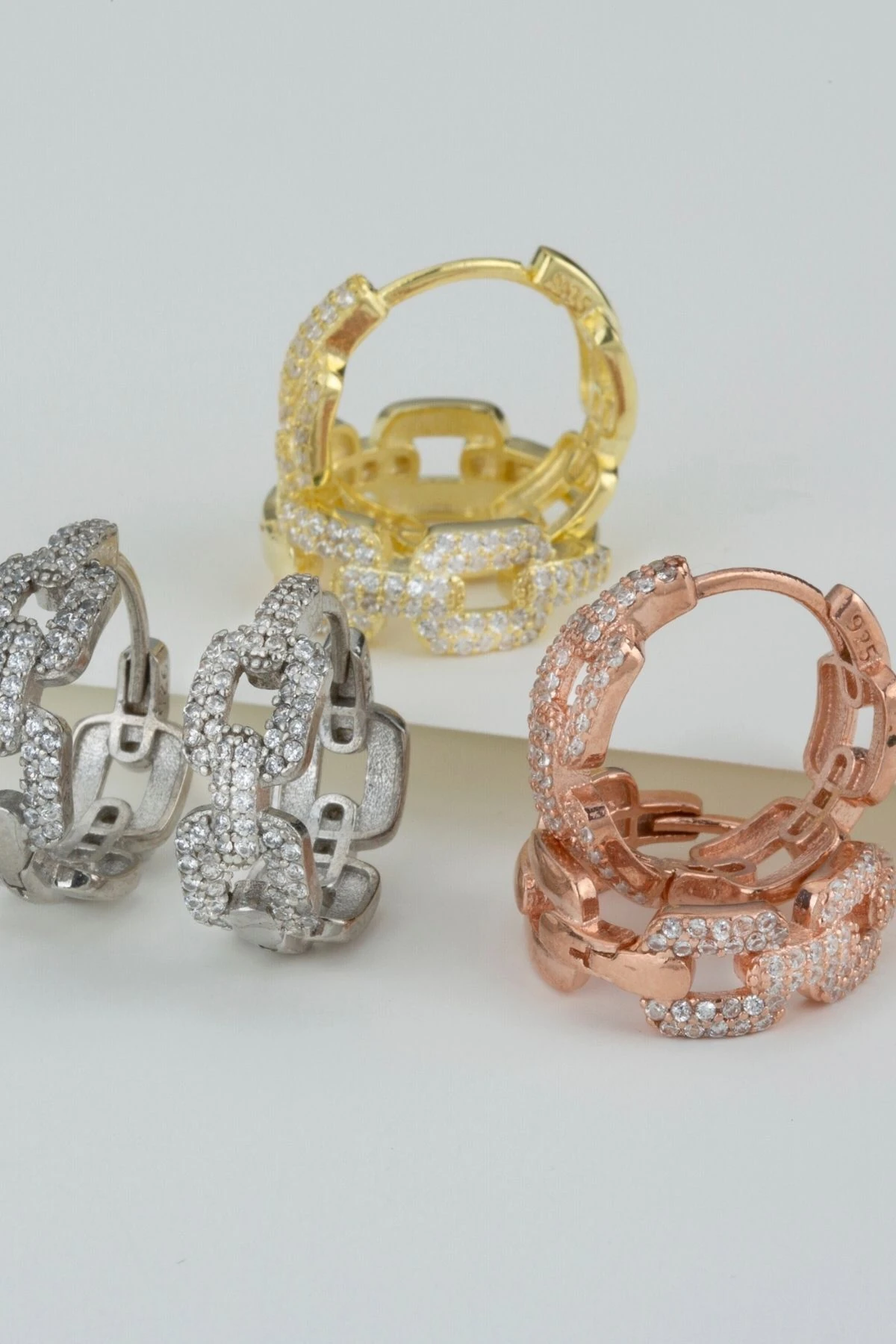 Gümüş Taşlı Örgü Küpe