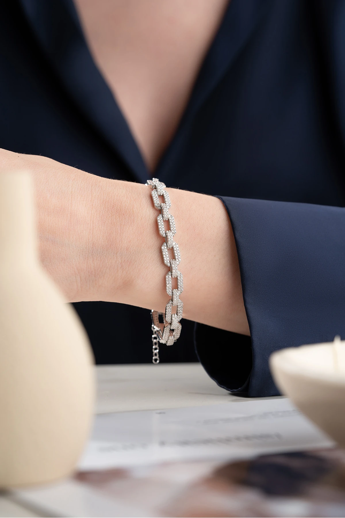 Gümüş Zirkon Taşlı Zincir Bileklik