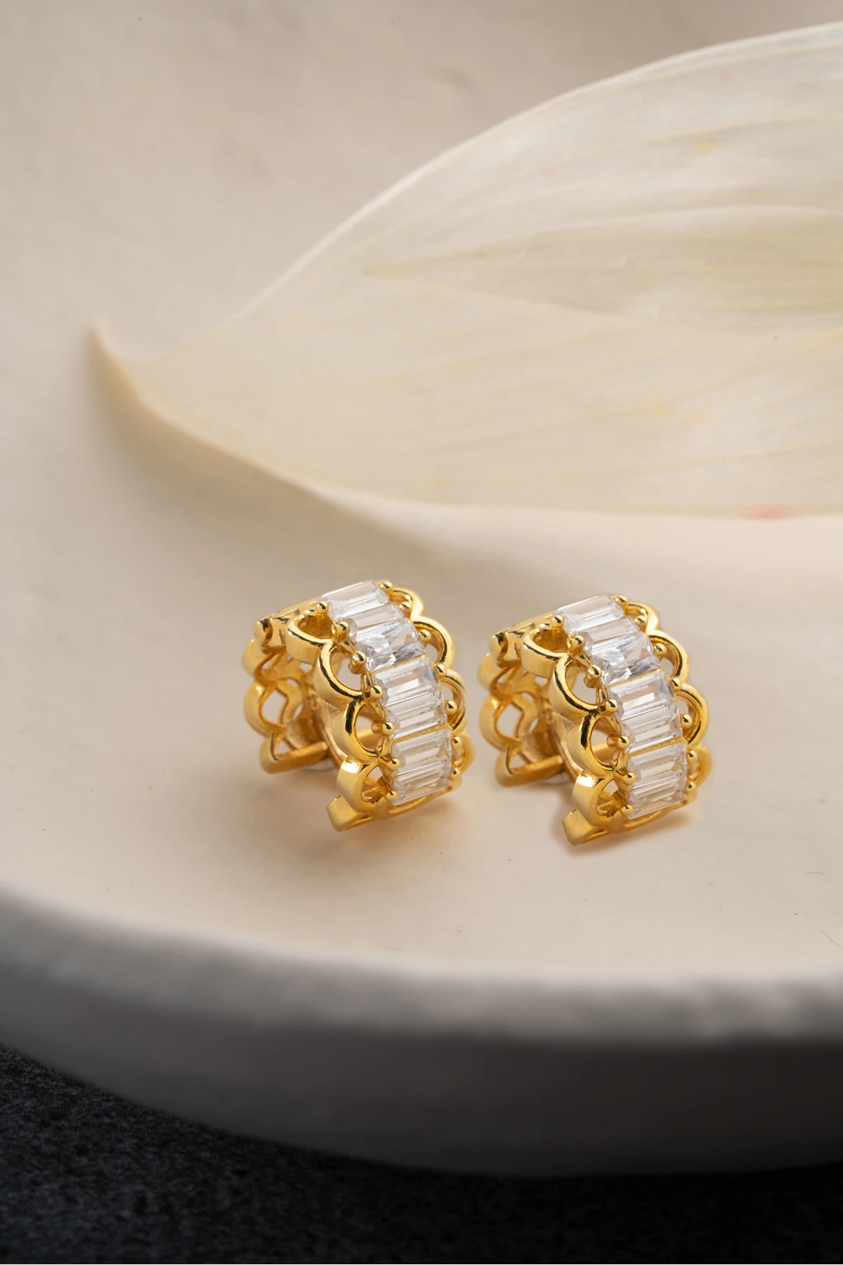 Gümüş Baget Taşlı Küpe