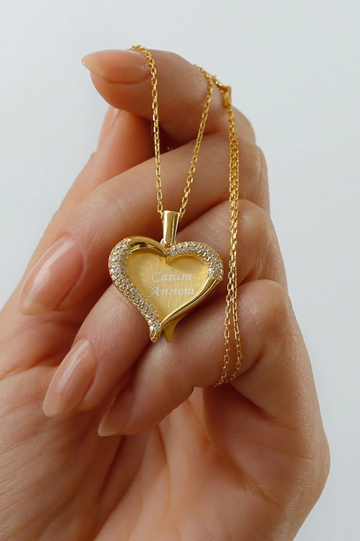 Gümüş Kişiye Özel Isimli Oynar Kalpli Kolye