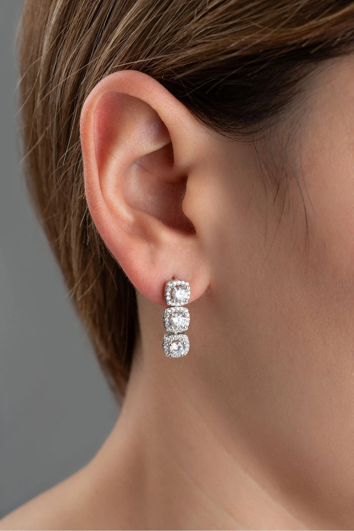 Gümüş Zirkon Taşlı Sallantılı Kare Küpe