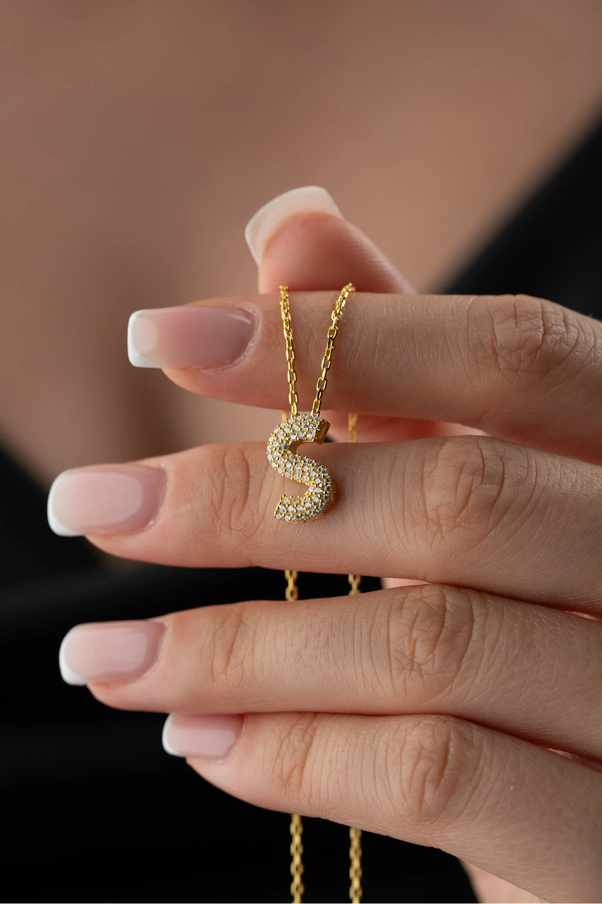 Gümüş Kişiye Özel Zirkon Taşlı Harf Kolye