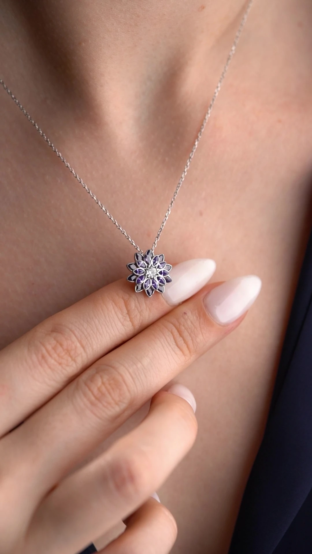 Gümüş Zirkon Mor Taşlı Lotus Kolye