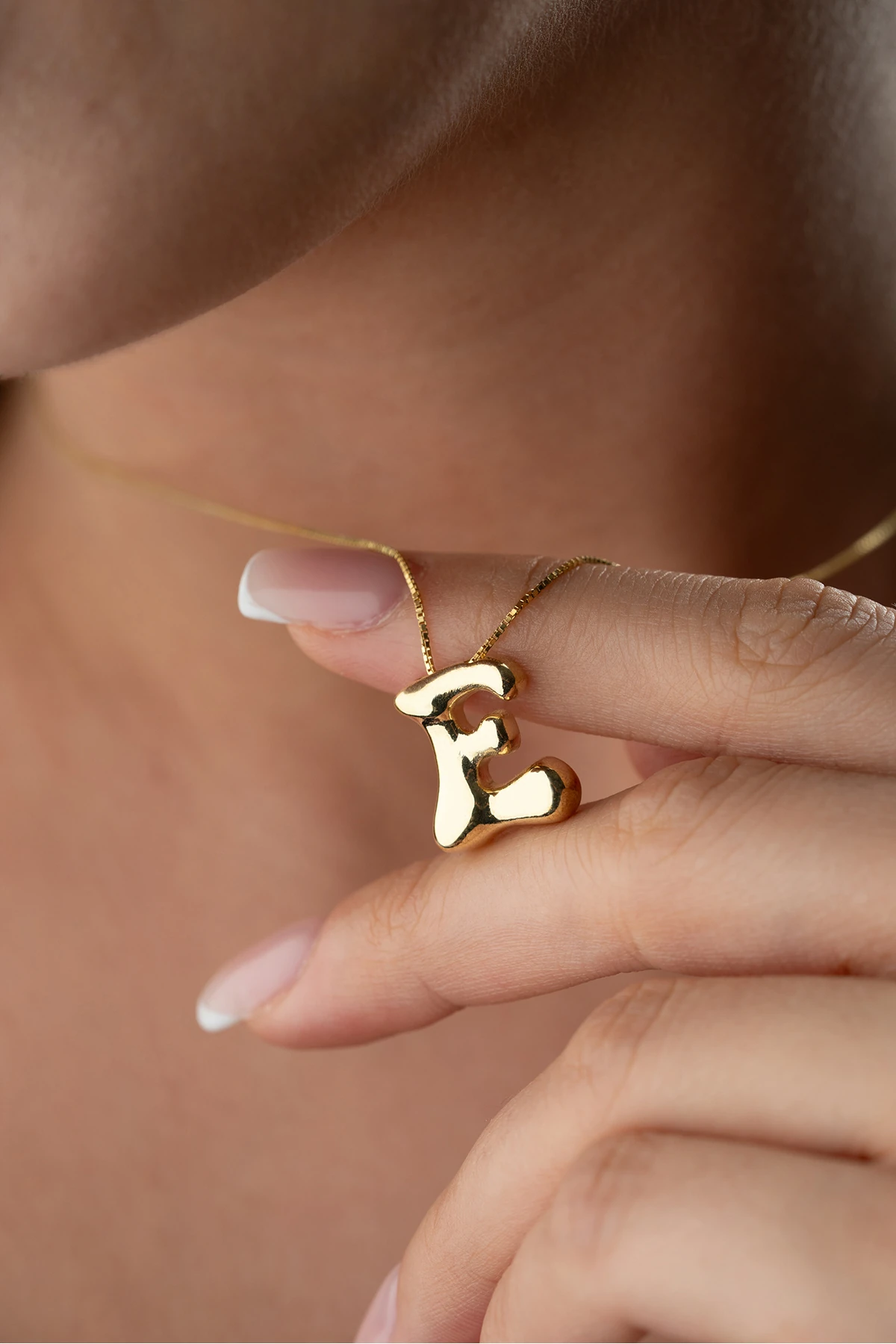 Gümüş Kişiye Özel Balon Harf Kolye