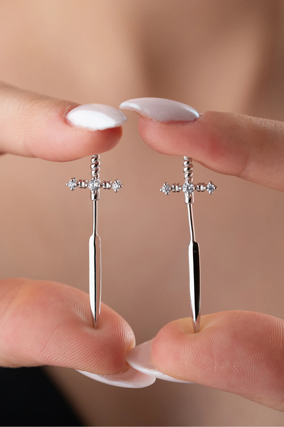 Gümüş Kılıç Küpe