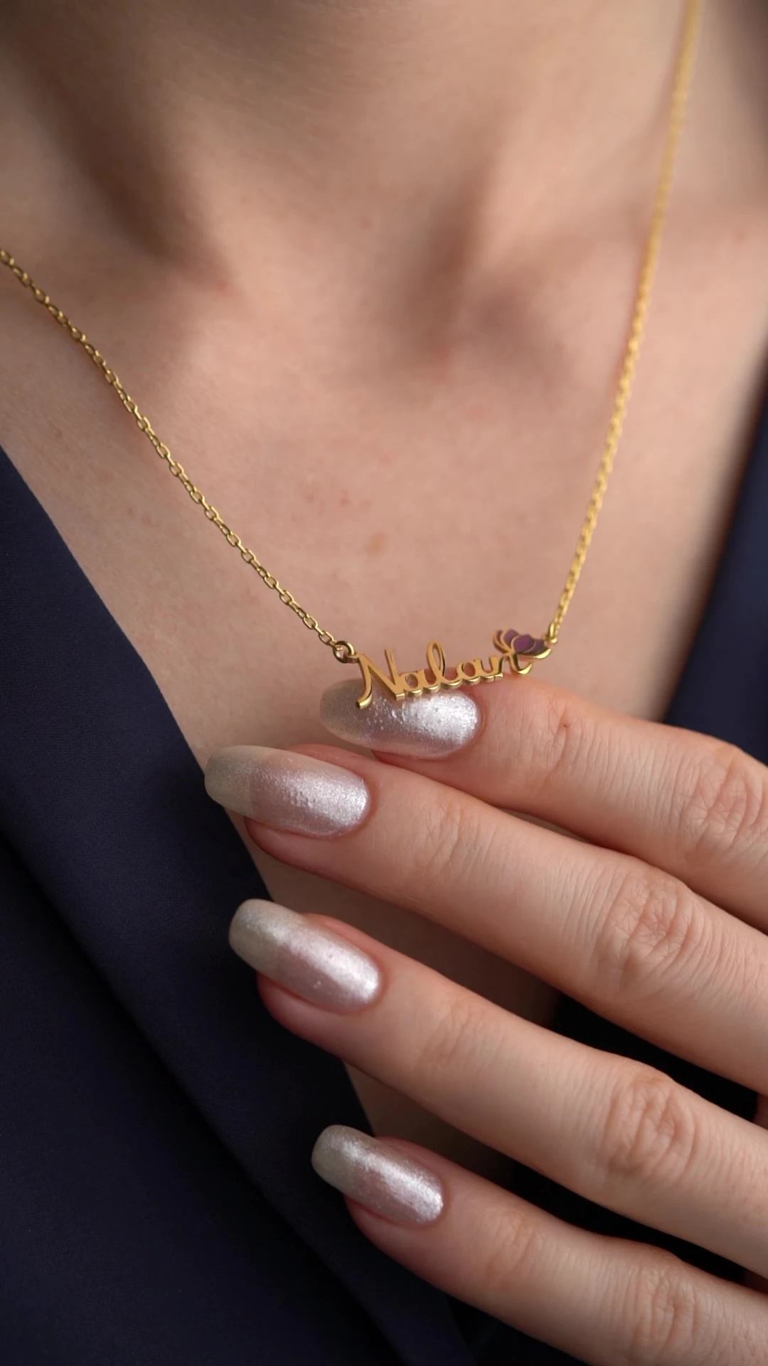 Gümüş İsimli Lale Kolye