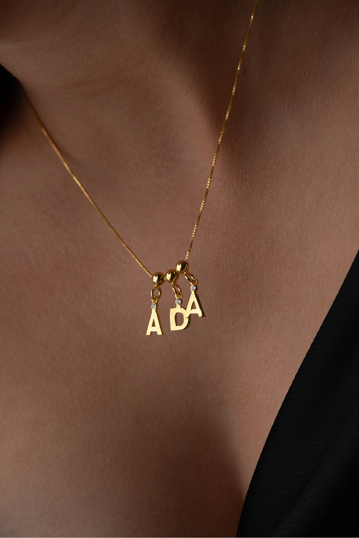 Gümüş Kişiye Özel Taşlı İsim Kolye