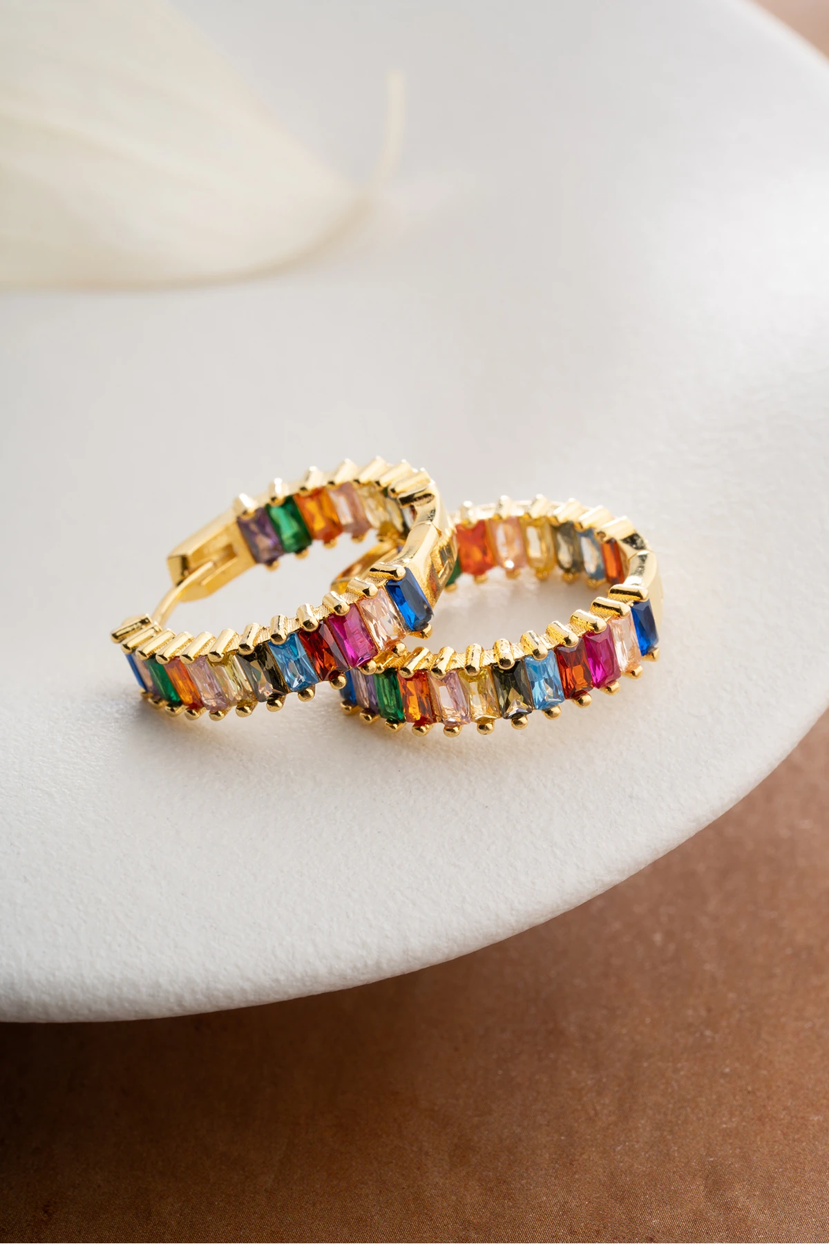 Gümüş Baget Renkli Taşlı Halka Küpe