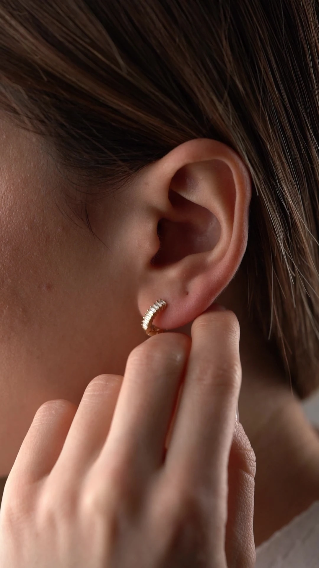 Gümüş Küçük Boy Baget Taşlı Halka Küpe