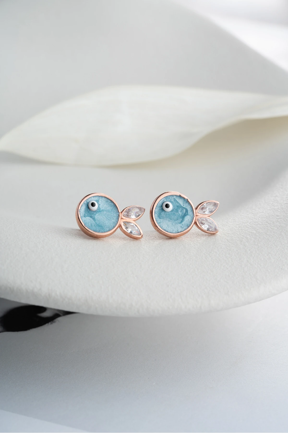 Gümüş Mavi Mineli Balık Küpe