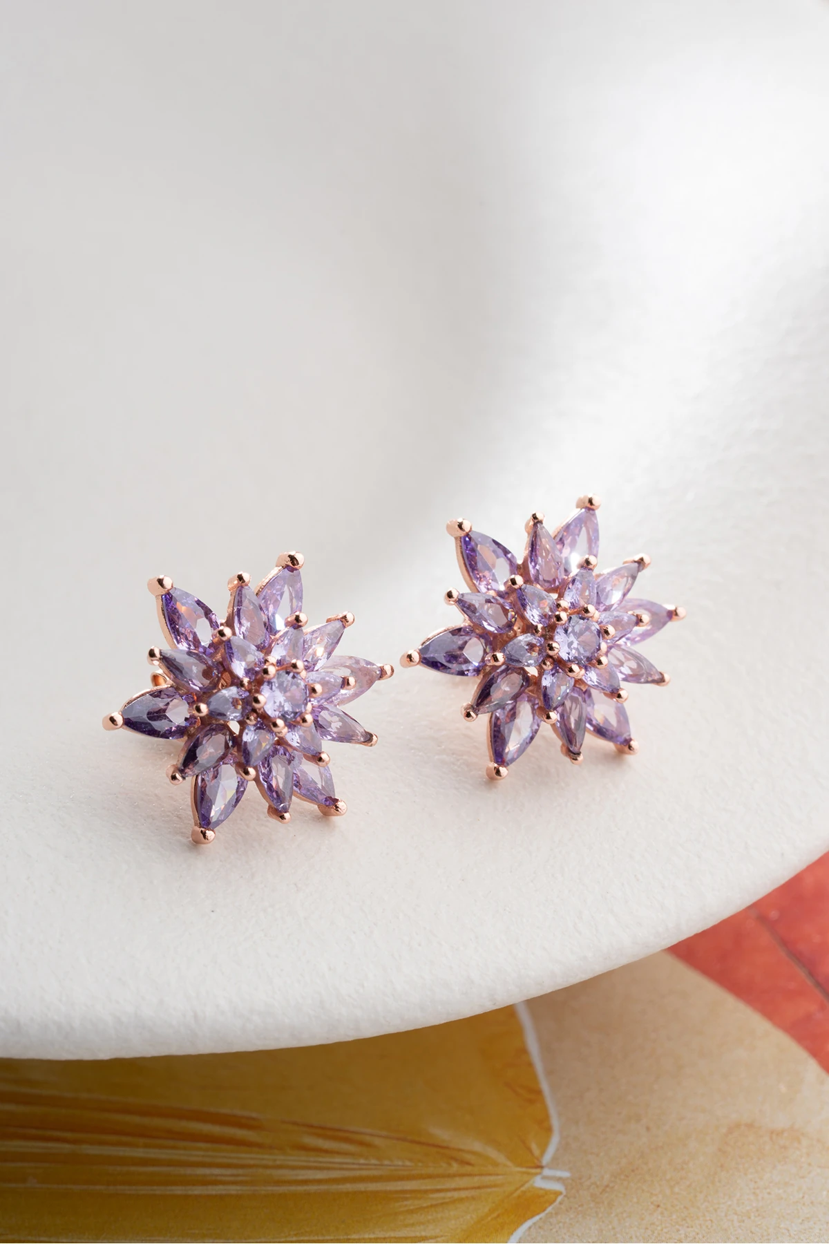 Gümüş Lotus Küpe