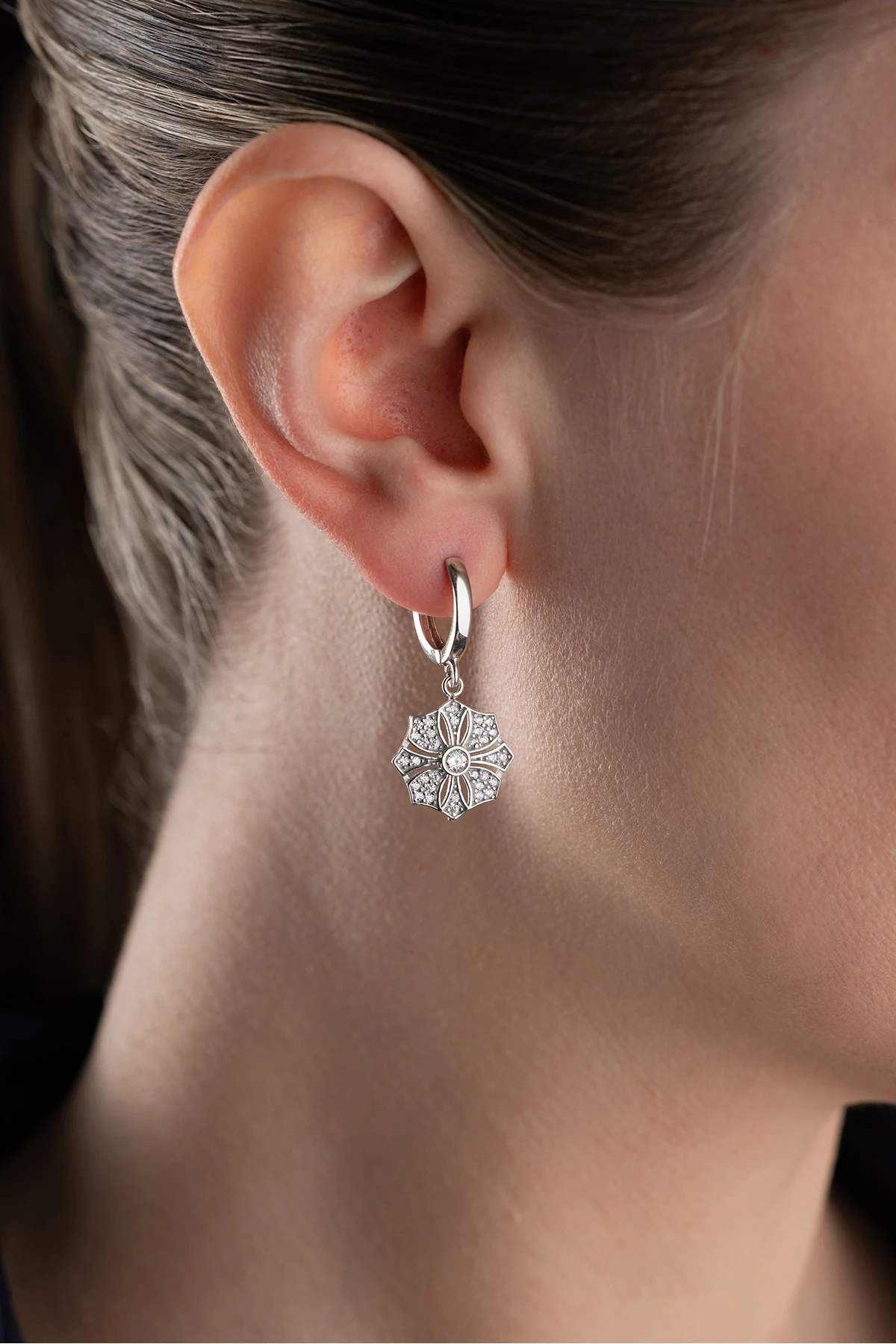 Gümüş Çiçek Küpe