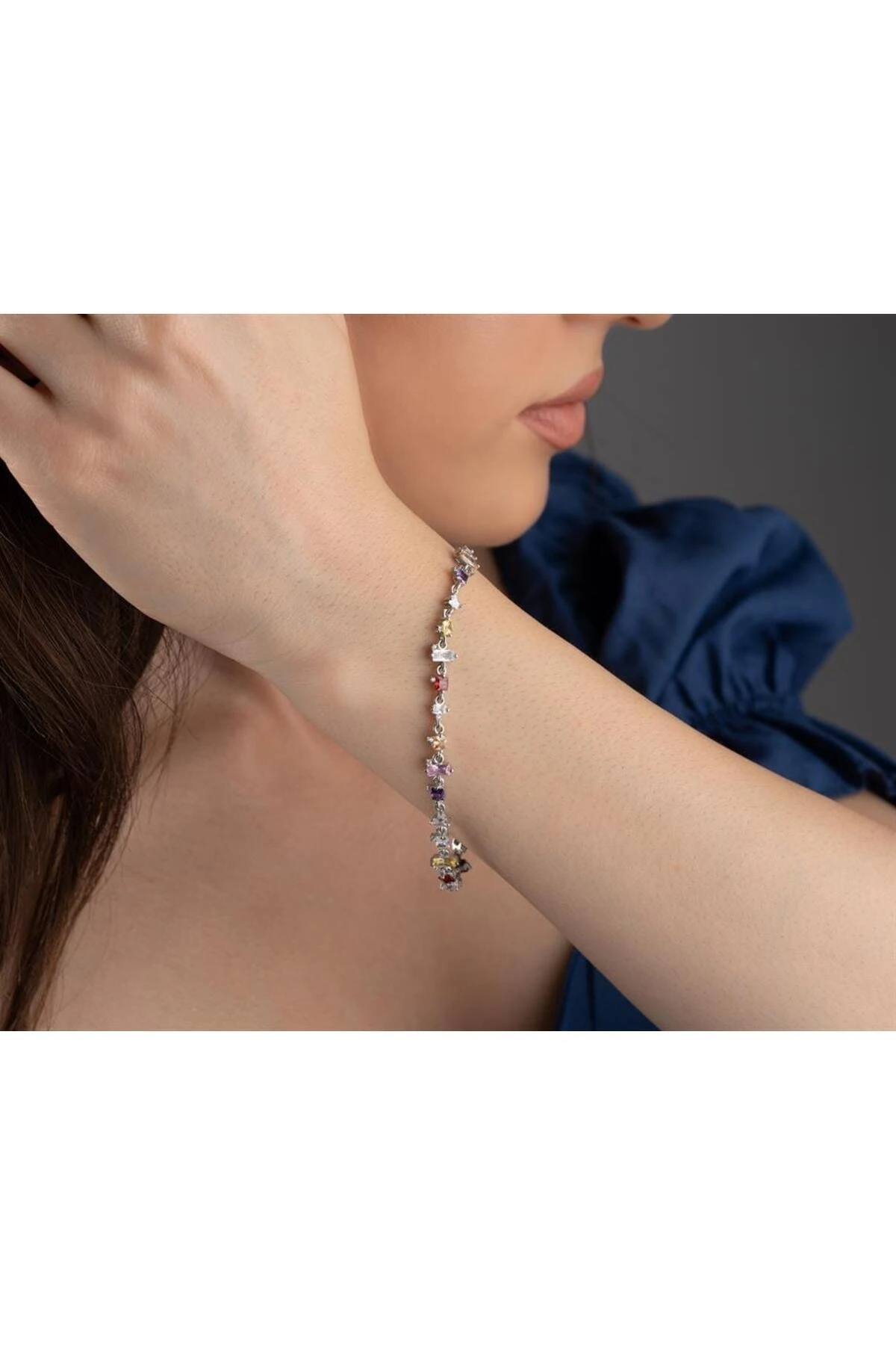 Gümüş Renkli Baget Taşlı Bileklik