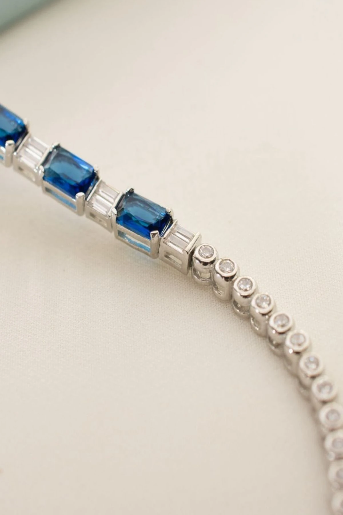 Gümüş Mavi Taşlı Suyolu Elegant Bileklik