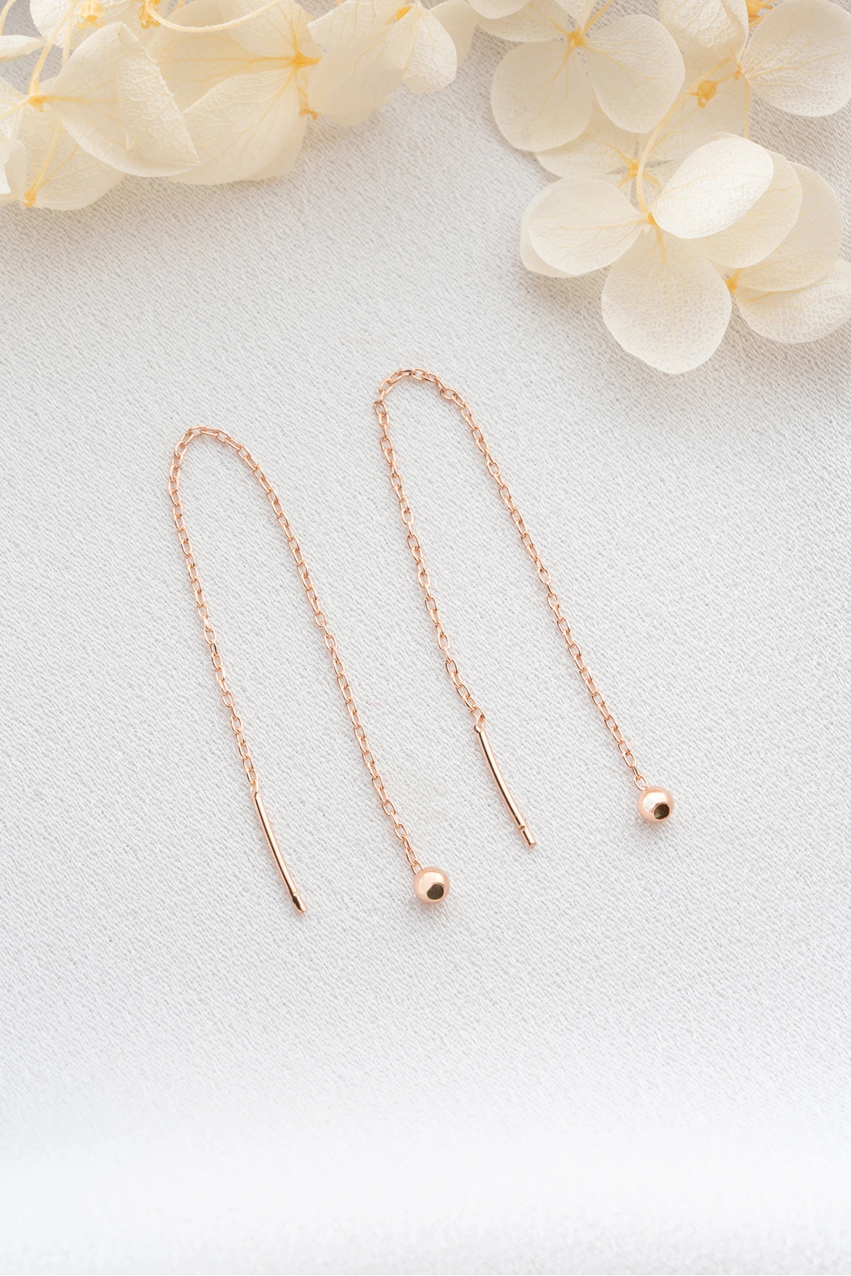 Gümüş Zincirli Top Küpe