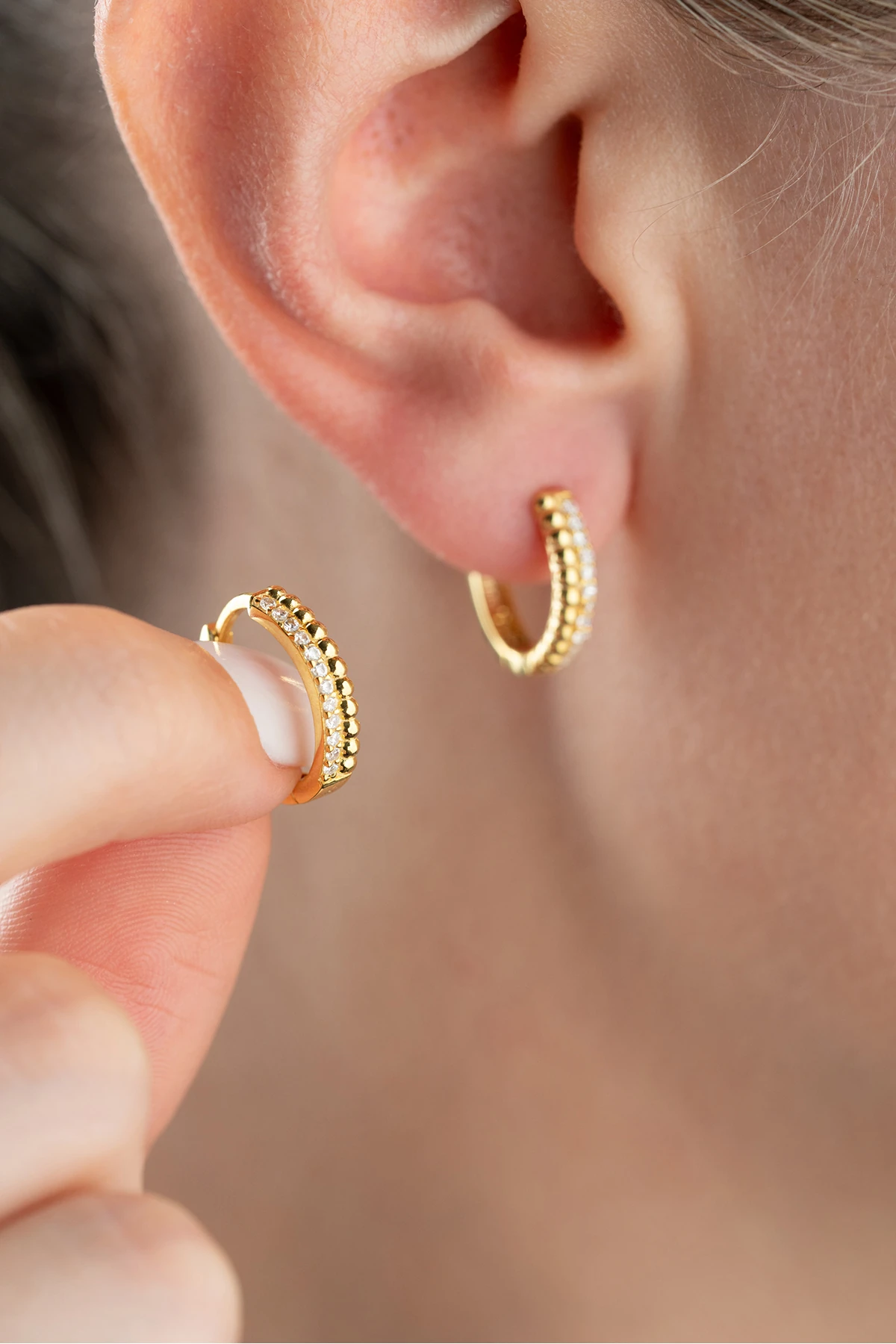 Gümüş Zirkon Taşlı Halka Küpe