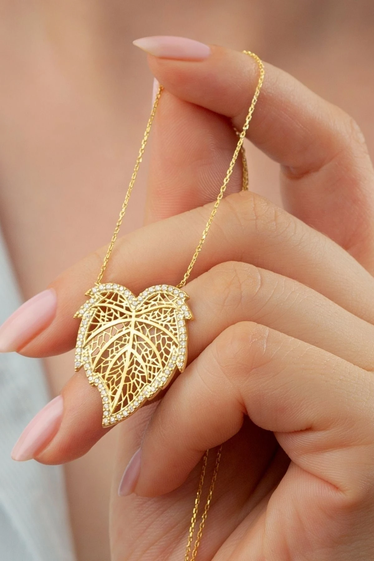 Gümüş Çınar Yaprağı Kolye