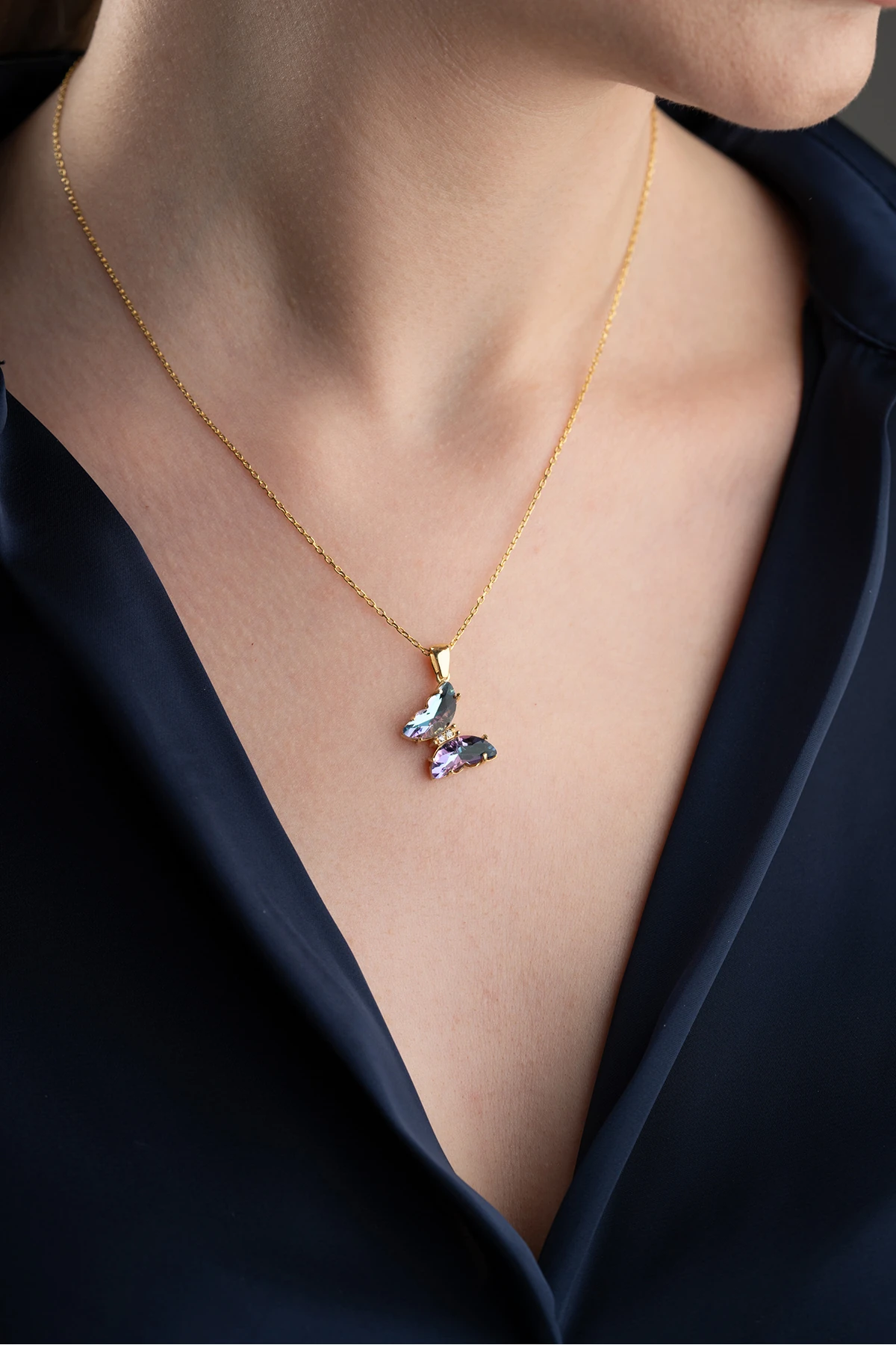 Gümüş Işıklı Kutuda Kelebek Kolye