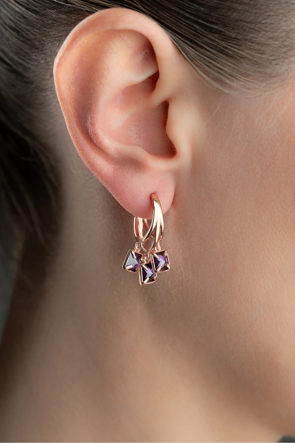 Gümüş Rose Mor Taşlı Küpe