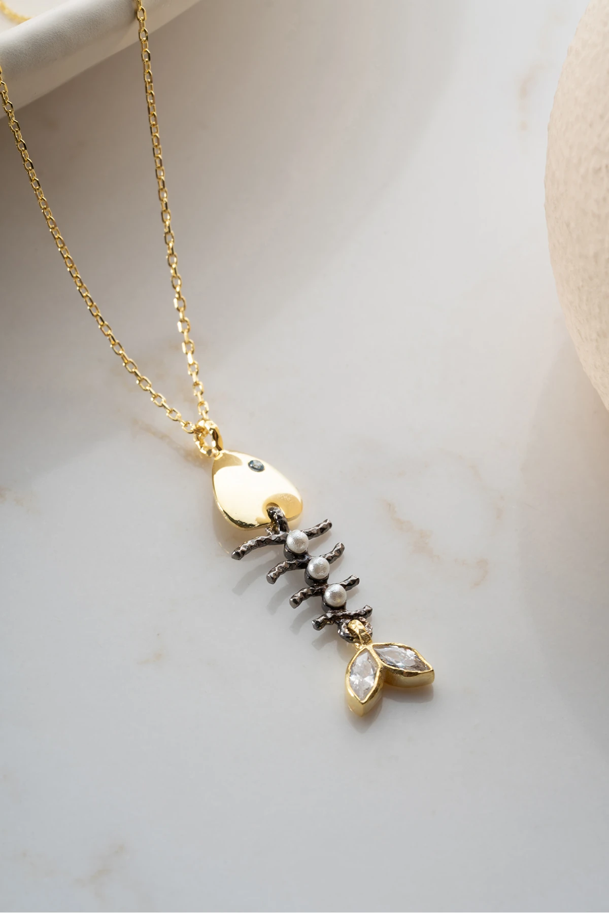 Gümüş Balık Kılçığı Kolye