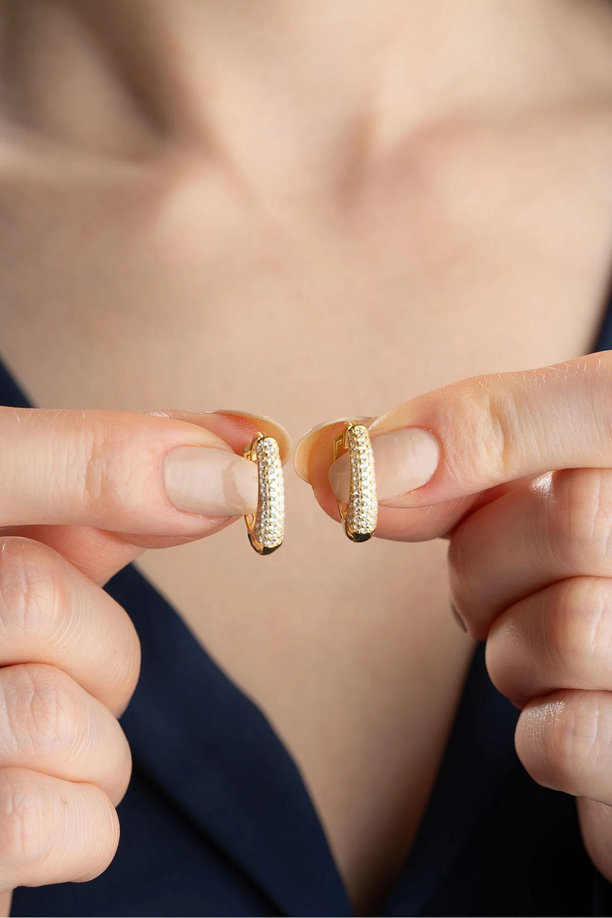 Gümüş Zirkon Taşlı Halka Küpe