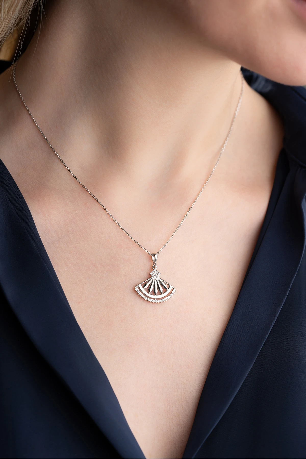 Gümüş Model Kolye