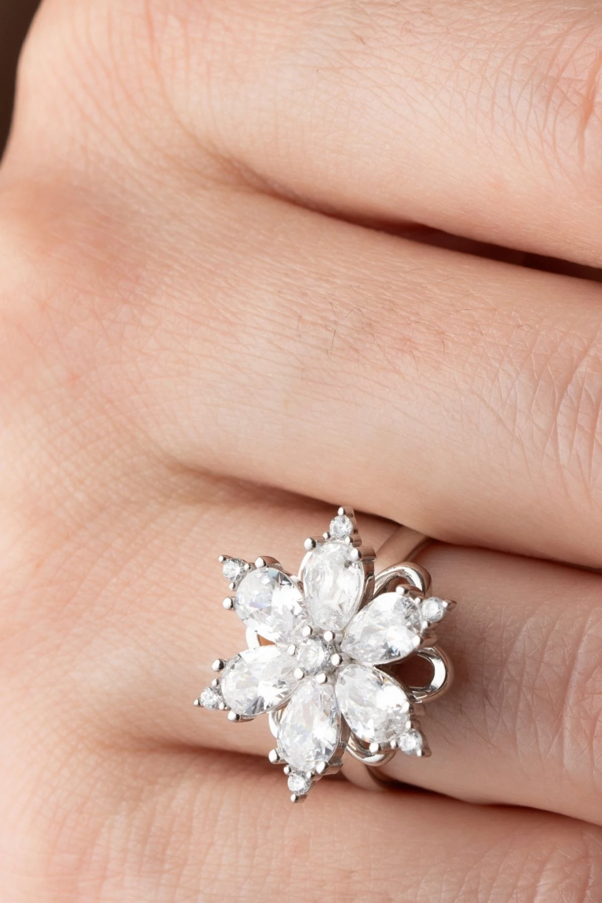 Dönen Lotus Çiçeği Gümüş Yüzük