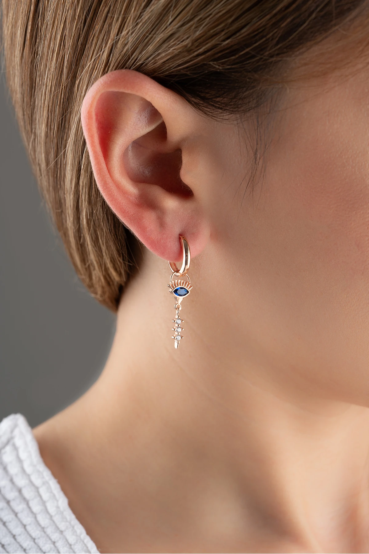 Rose Sallantılı Göz Gümüş Küpe