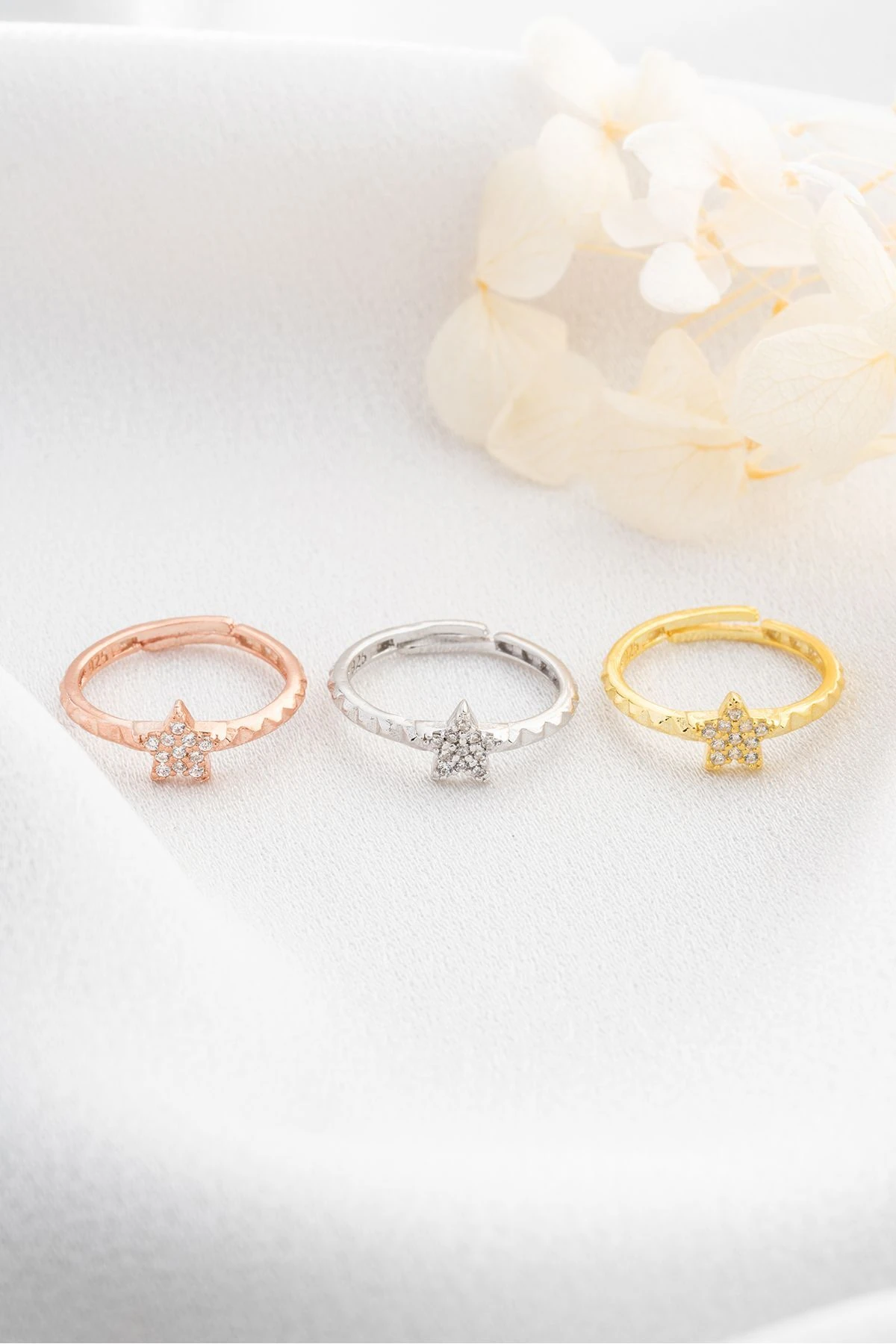 Gümüş Zirkon Taşlı Yıldız Yüzük