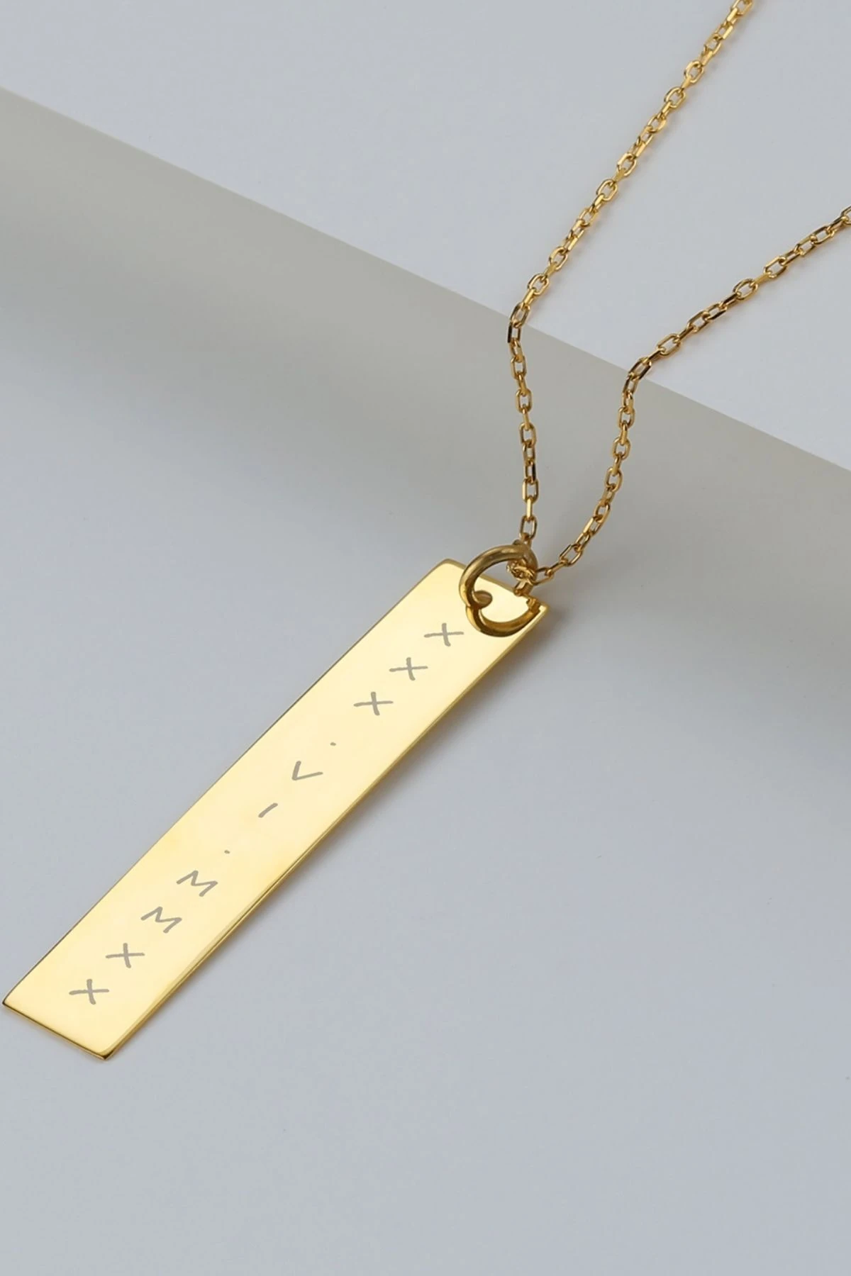 Gümüş Kişiye Özel Tarihli Plaka Kolye