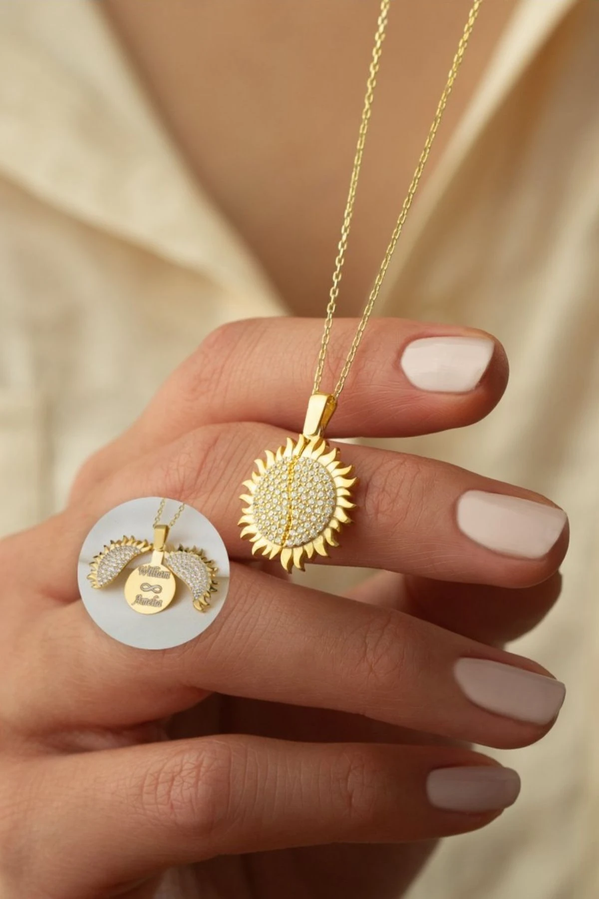 Gümüş Isimli Açılan Güneş Kolye