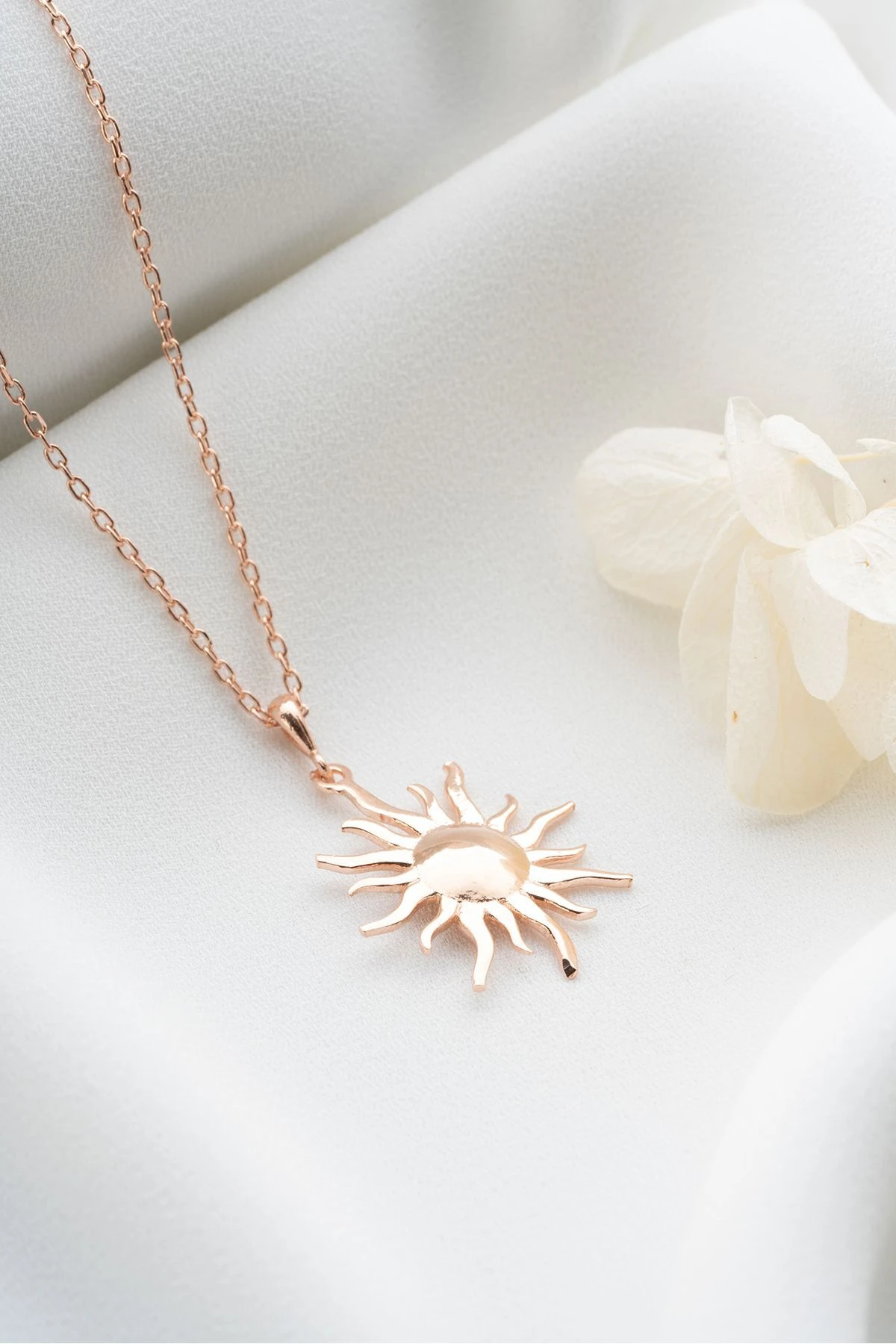 Gümüş Rose Güneş Kolye