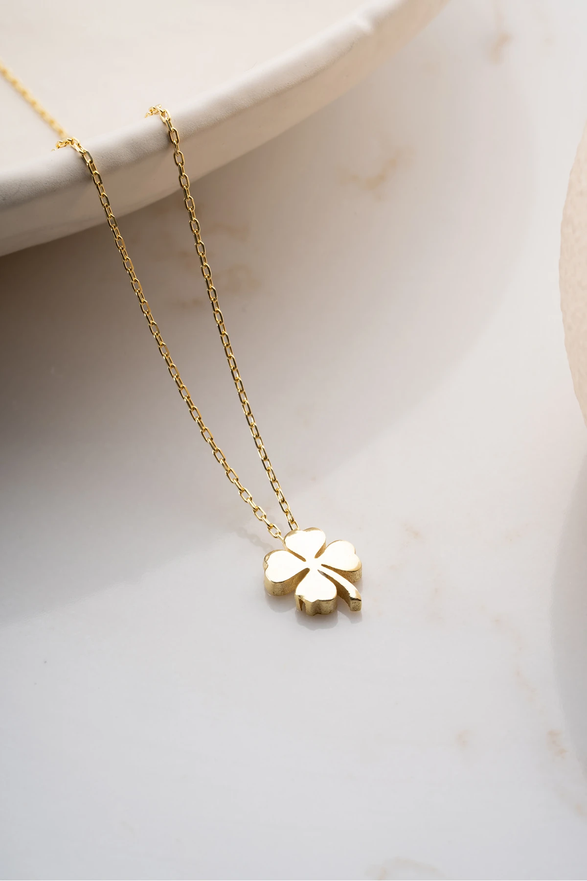 Gümüş Yonca Kolye