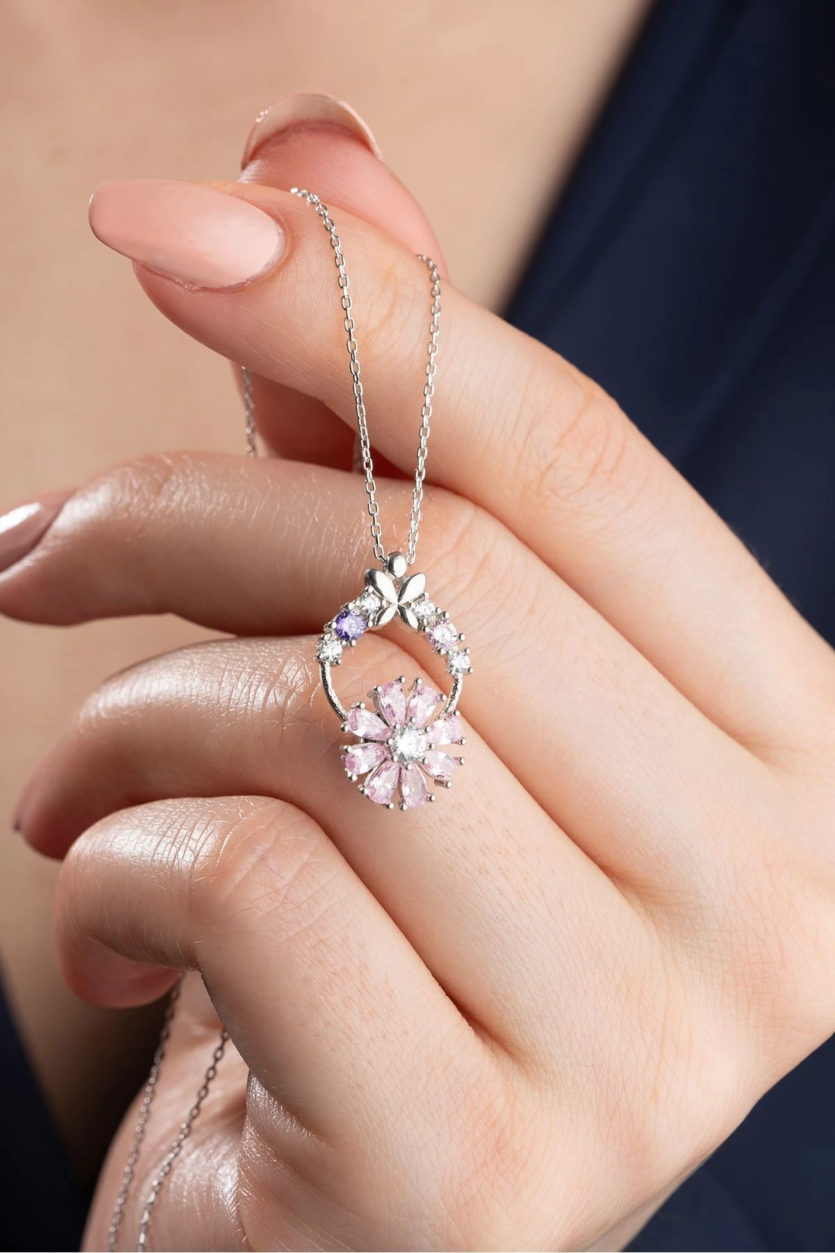 Gümüş Pembe Çiçekli Dönen Kolye