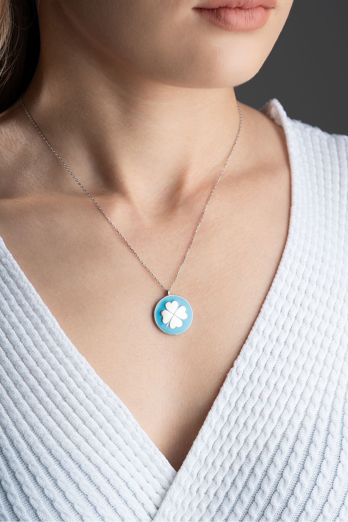 Gümüş Mavi Mineli Yonca Kolye