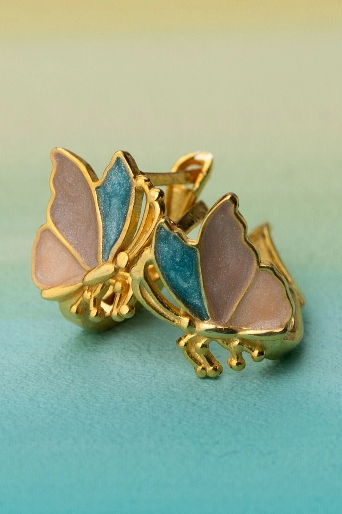 Gümüş Kelebek Çocuk Küpesi