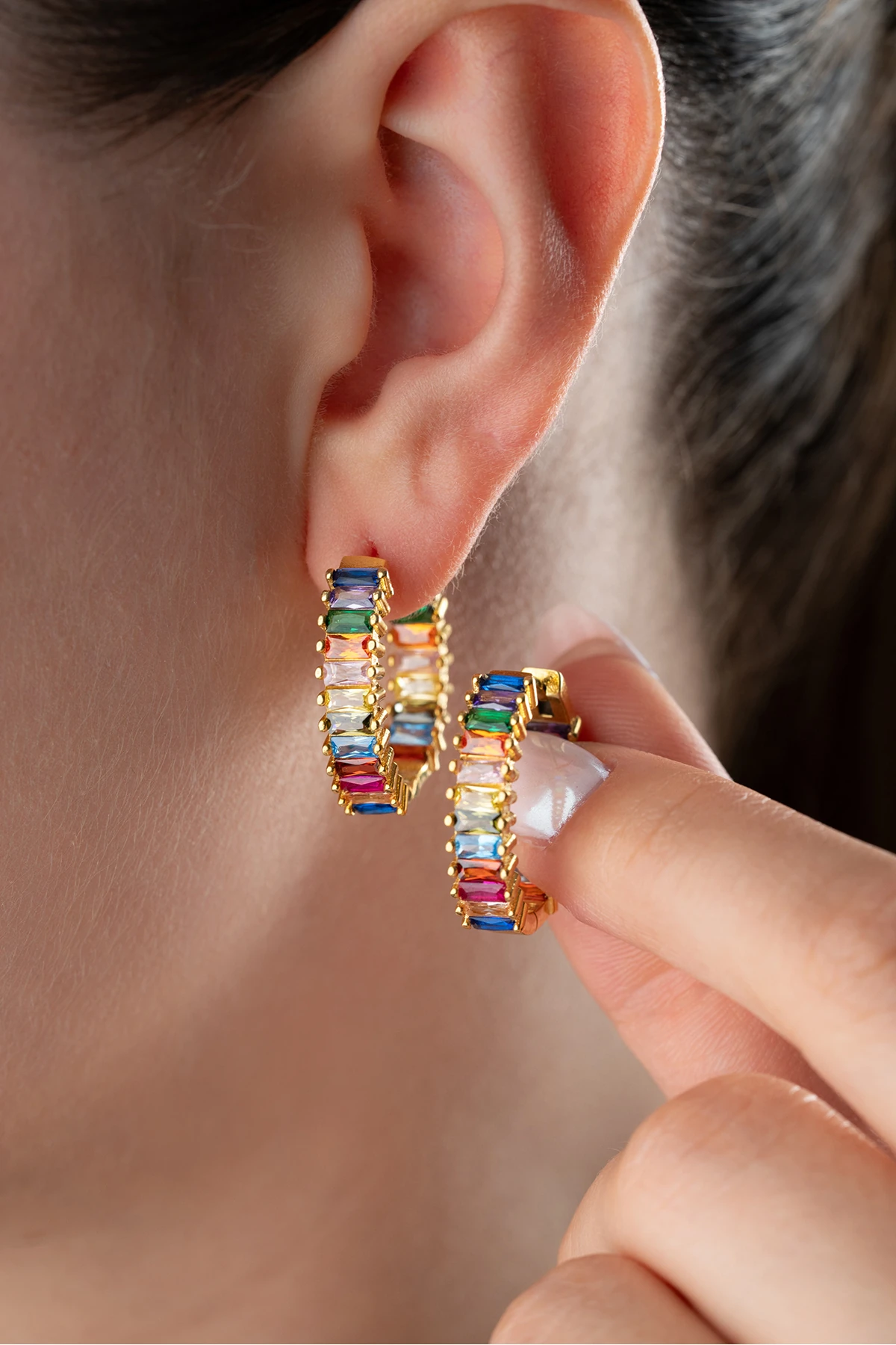 Gümüş Baget Renkli Taşlı Halka Küpe