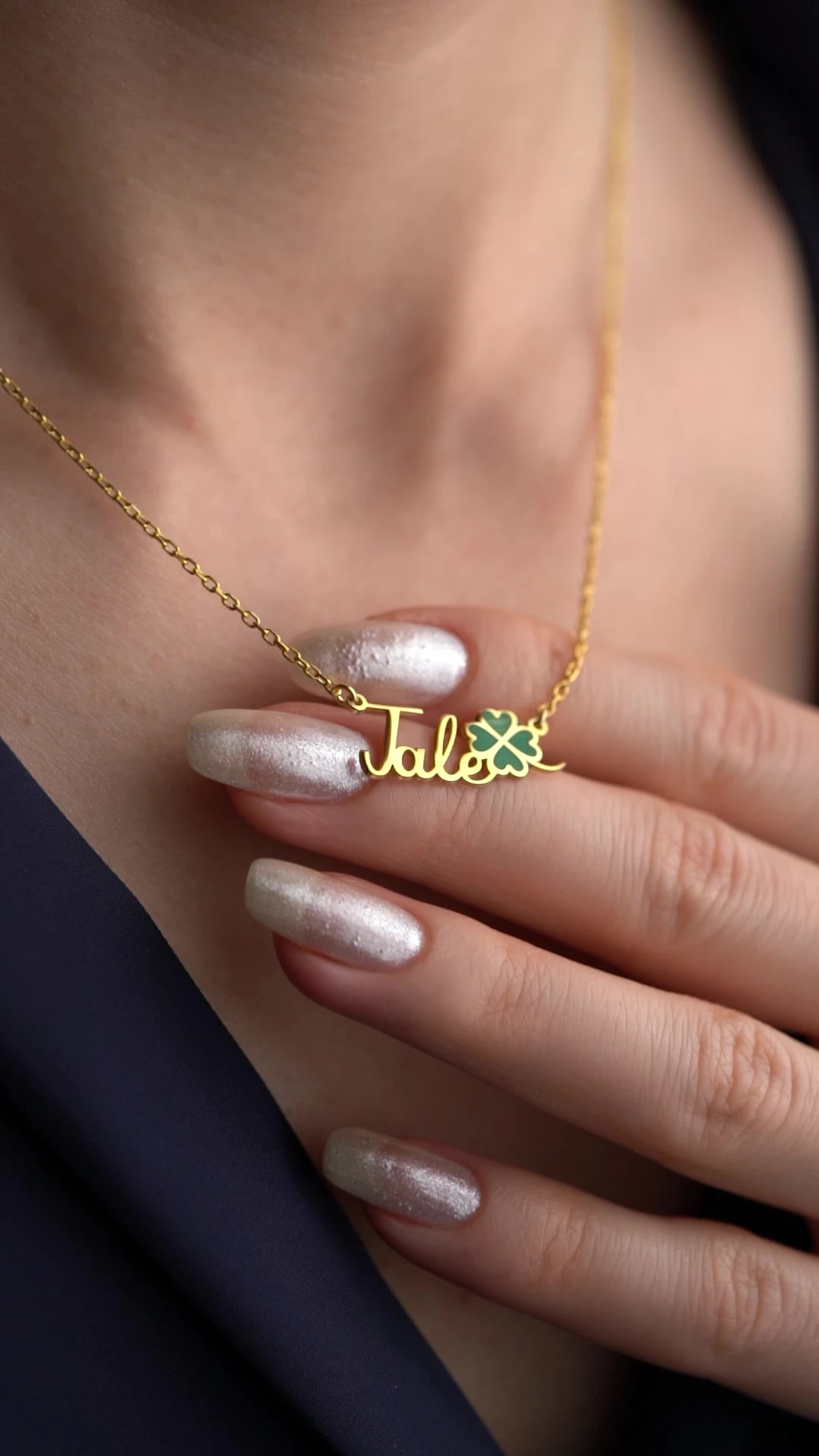 Gümüş İsimli Yonca Kolye