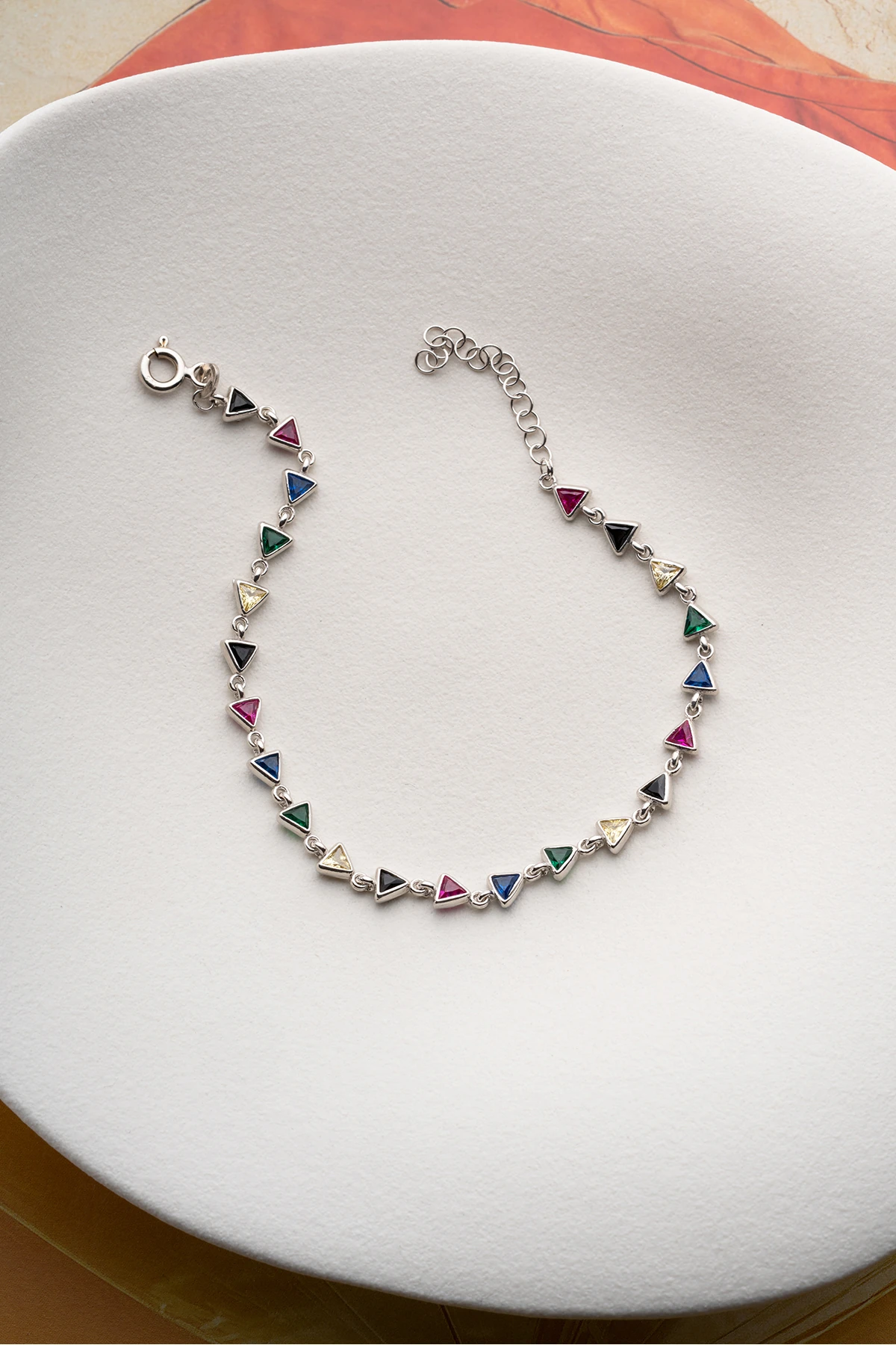 Gümüş Renkli Taşlı Trend Bileklik