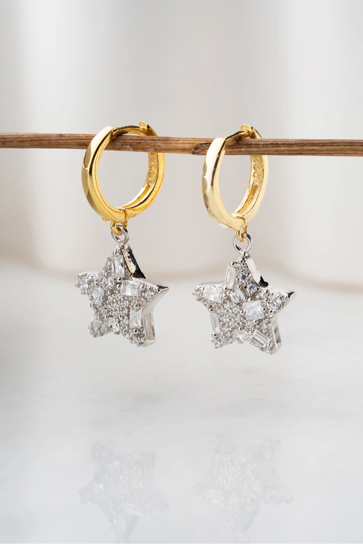 Gümüş Baget Taşlı Yıldız Küpe