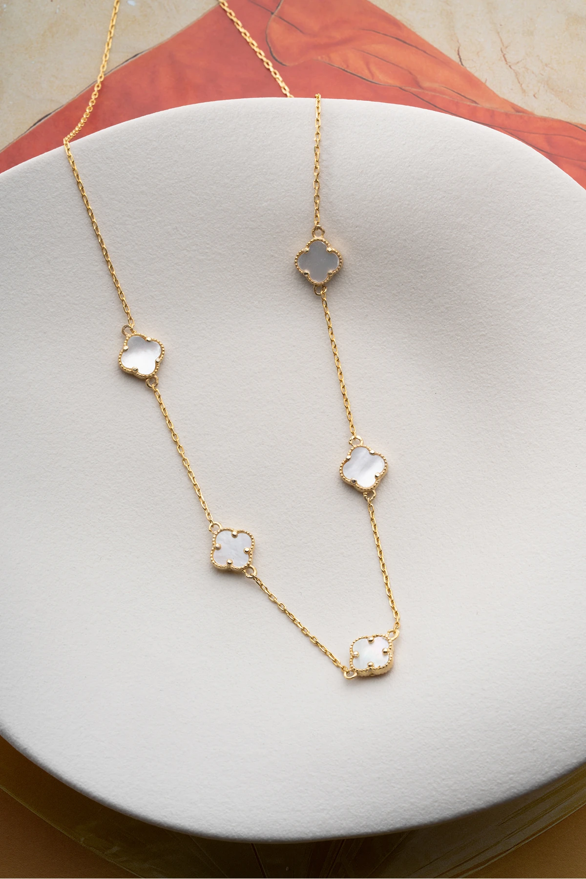 Gümüş Yonca Kolye