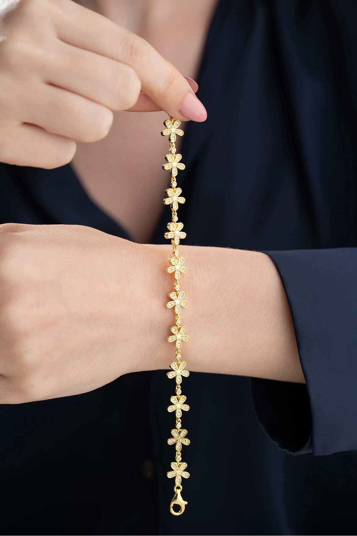 Gümüş Zirkon Taşlı Papatya Bileklik