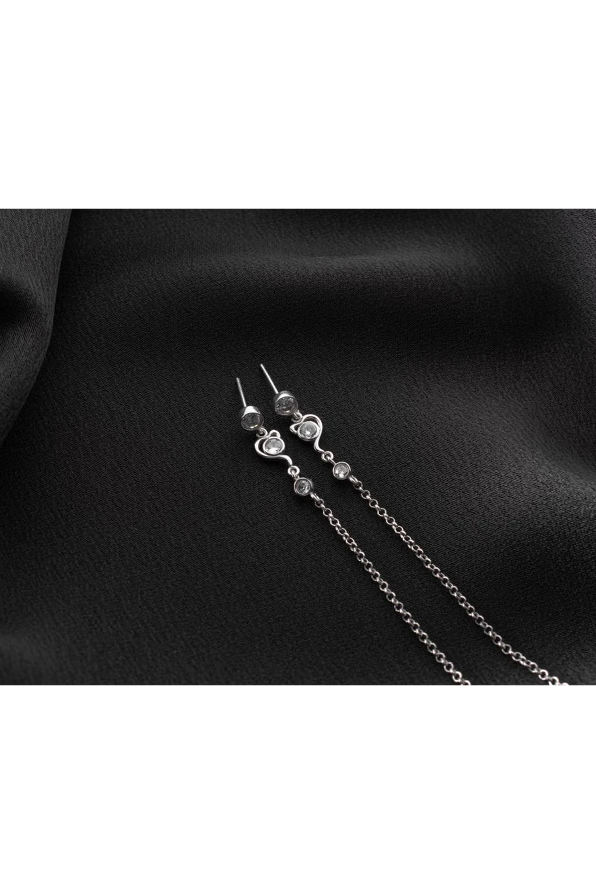 Gümüş Sallantılı Zincir Küpe