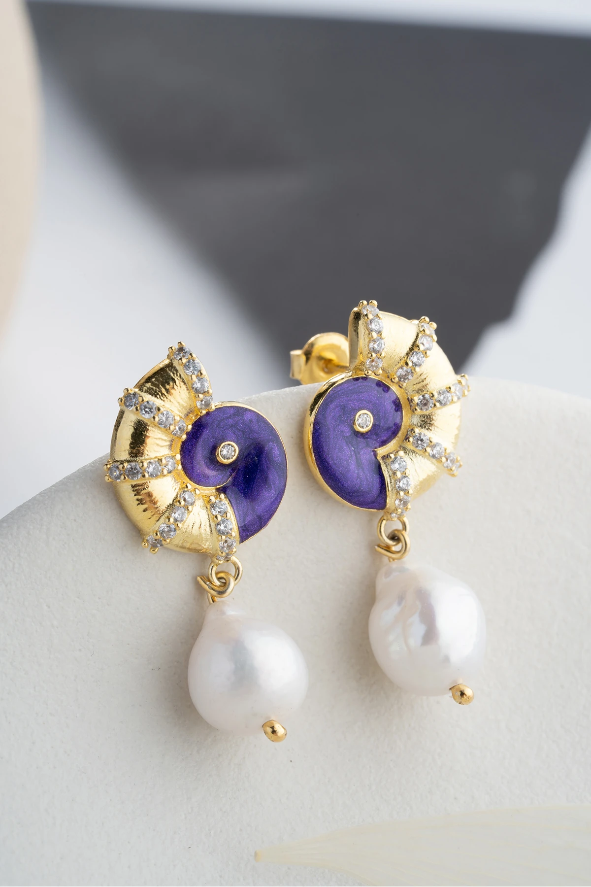 Gümüş Mor Mineli Salyangoz İncili Küpe