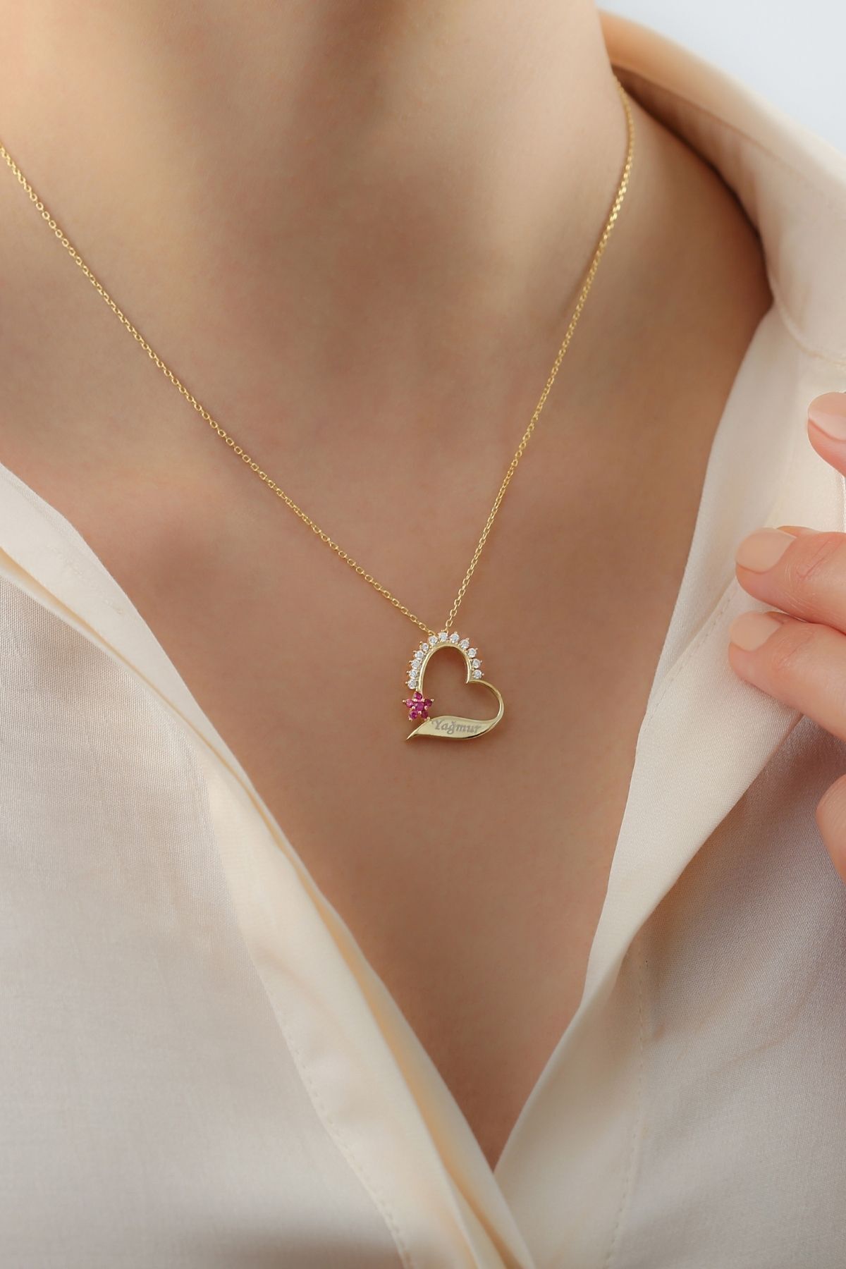 Gümüş Isimli Kalpli Kolye