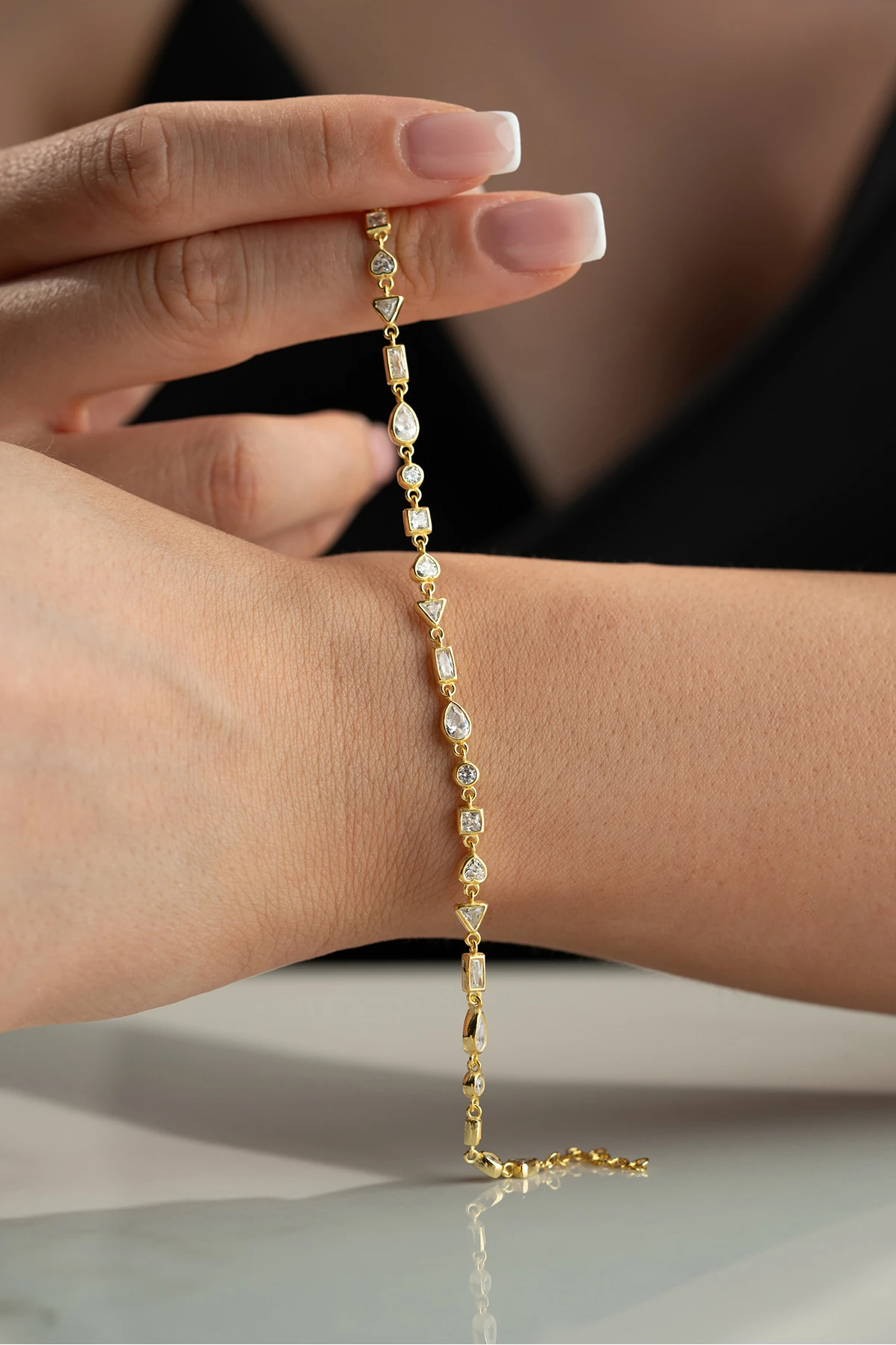 Gümüş Zirkon Taşlı Bileklik