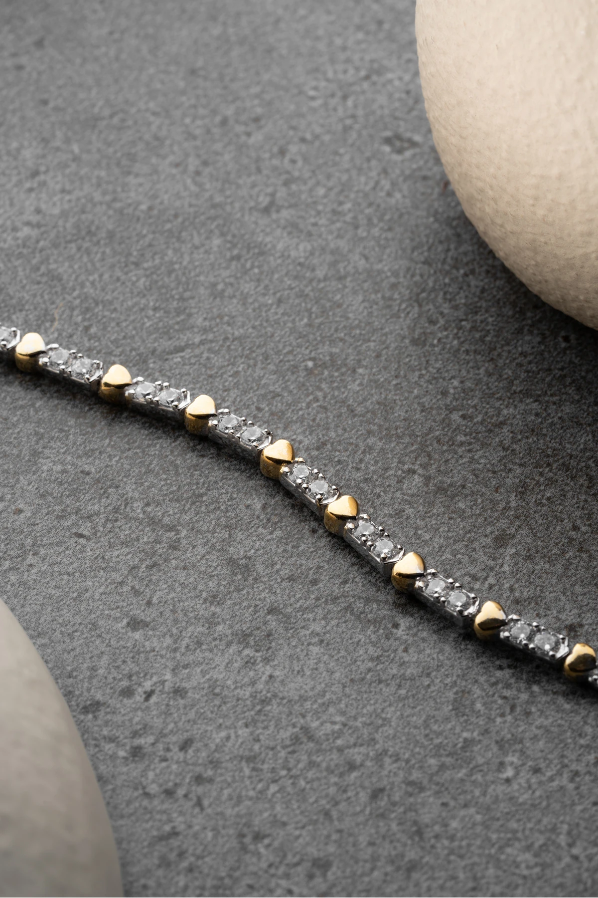 Gümüş Zirkon Taşlı Kalpli Trend Bileklik