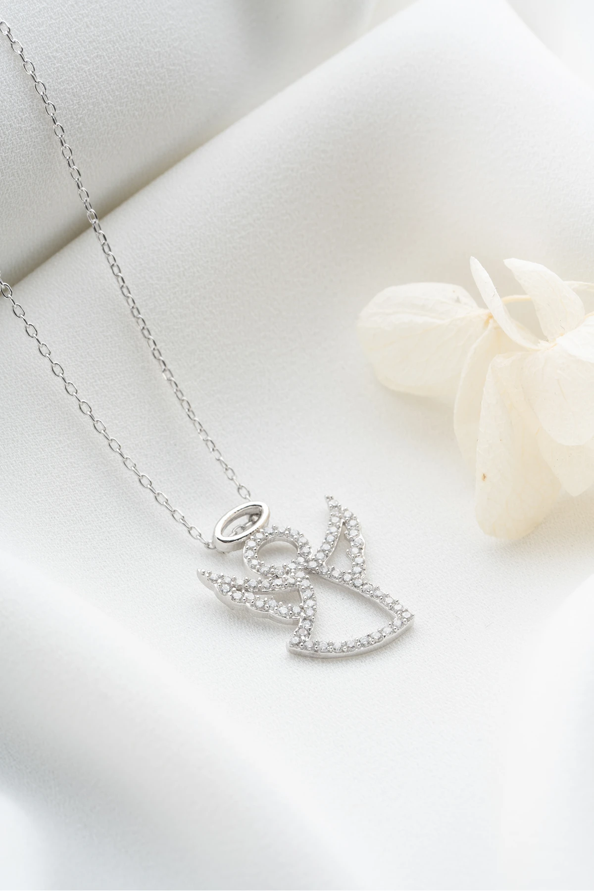 Gümüş Melek Kolye